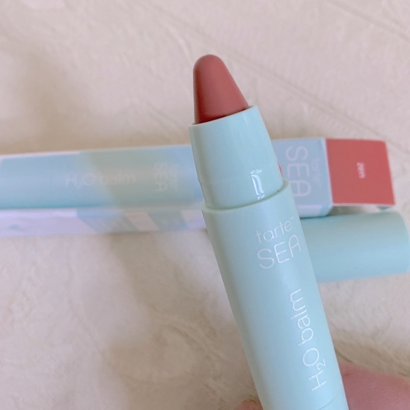 Tarte Sea H2O Lip Tint Balm Lipgloss in Zen Nude BNIB - Picture 1 of 15